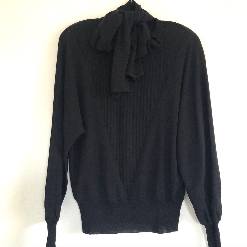 Vintage Semplice Dolman Sleeve Bow Tie Neck Top.